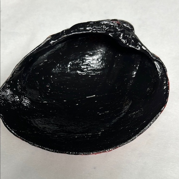 Hand Painted  Ladybug Shell - Picture 5 of 9